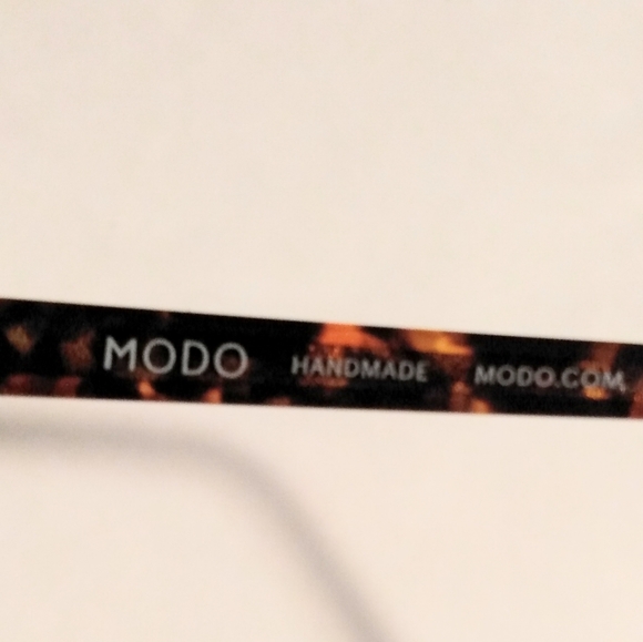 MODO Handmade Matte Tortoiseshell Women's Eyeglass Frame - Picture 5 of 11